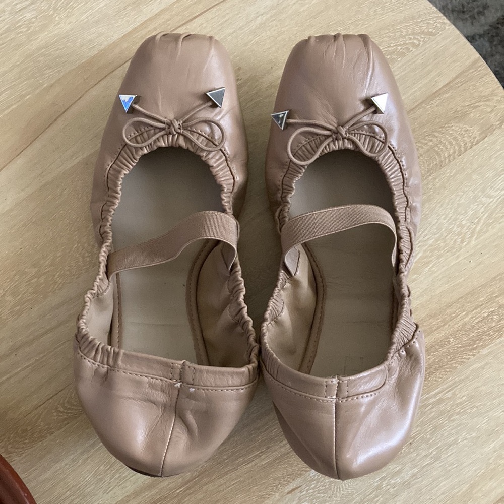 Schutz Fanny Leather Ballet Flats Tan Nude Brown Strap Scrunchy size 8 - Picture 8 of 8